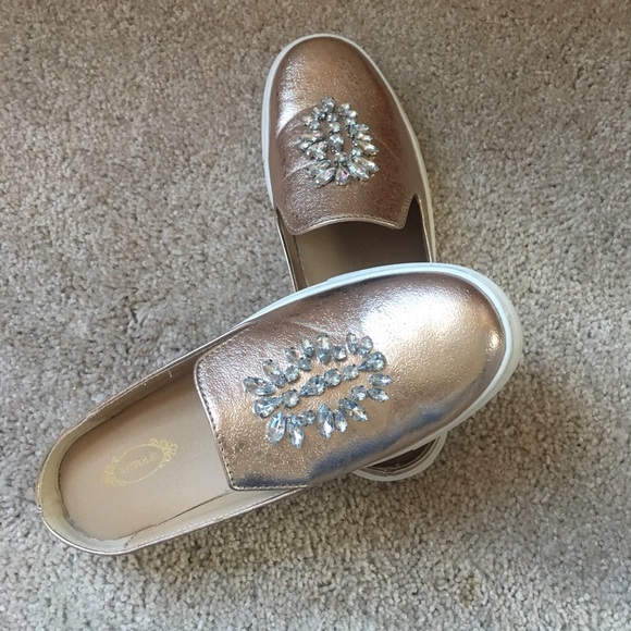 Shoes - Sparkle jewel shoes
